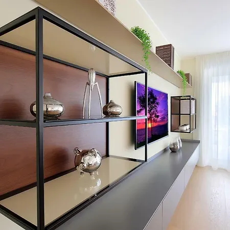 New With Swimming Pool Near The Apartament Ičići