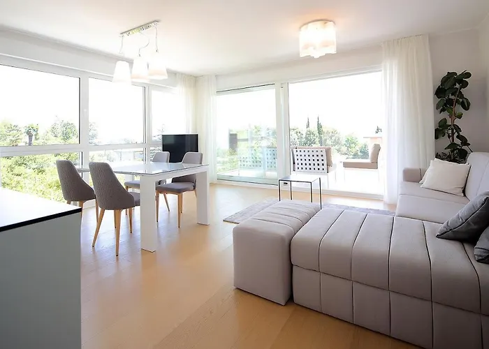 New With Swimming Pool Near The Apartment *
