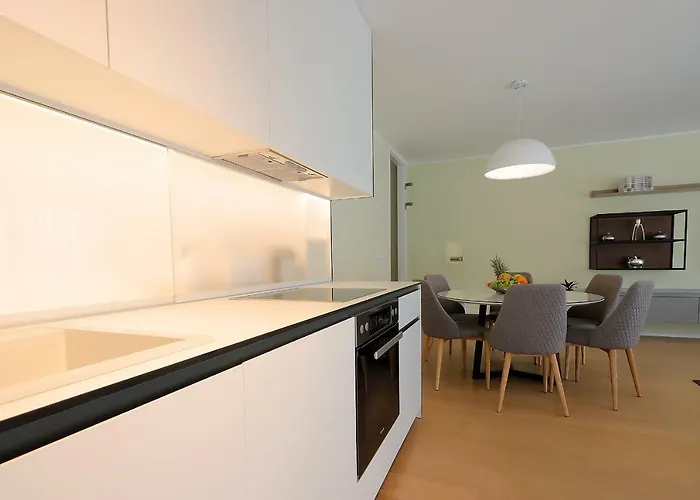 Apartment New With Swimming Pool Near The