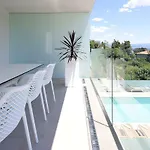 New With Swimming Pool Near The Appartement Ičići
