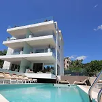 New With Swimming Pool Near The Appartement Ičići