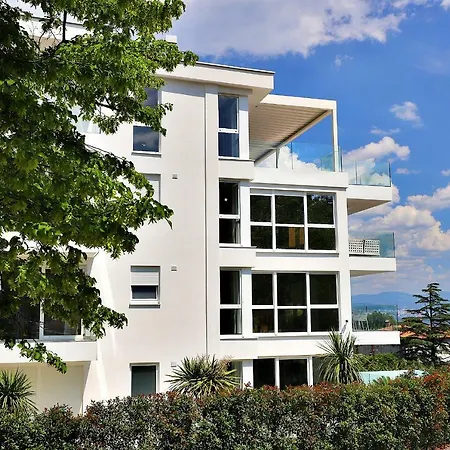 Appartement New With Swimming Pool Near The *