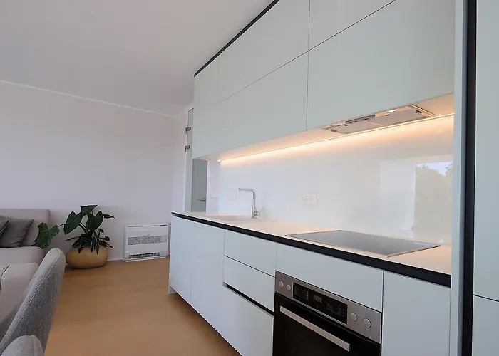 Appartamento New With Swimming Pool Near The