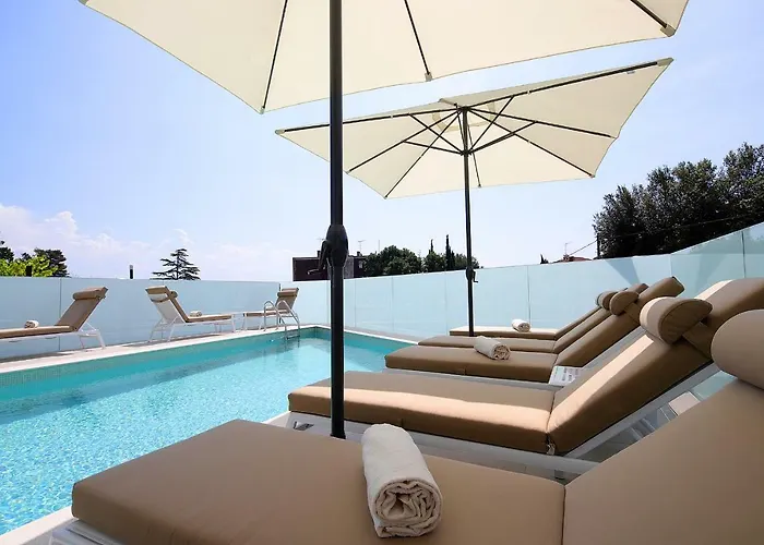 Appartamento New With Swimming Pool Near The Ičići