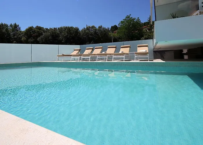 New With Swimming Pool Near The * Ičići
